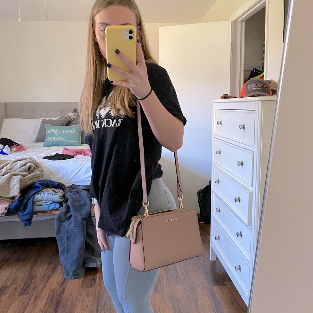 Michael Kors Crossbody